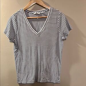 Vineyard Vines Classic Striped V-Neck Tee